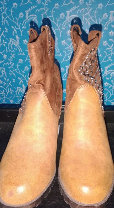 Botas Cano baixo novas