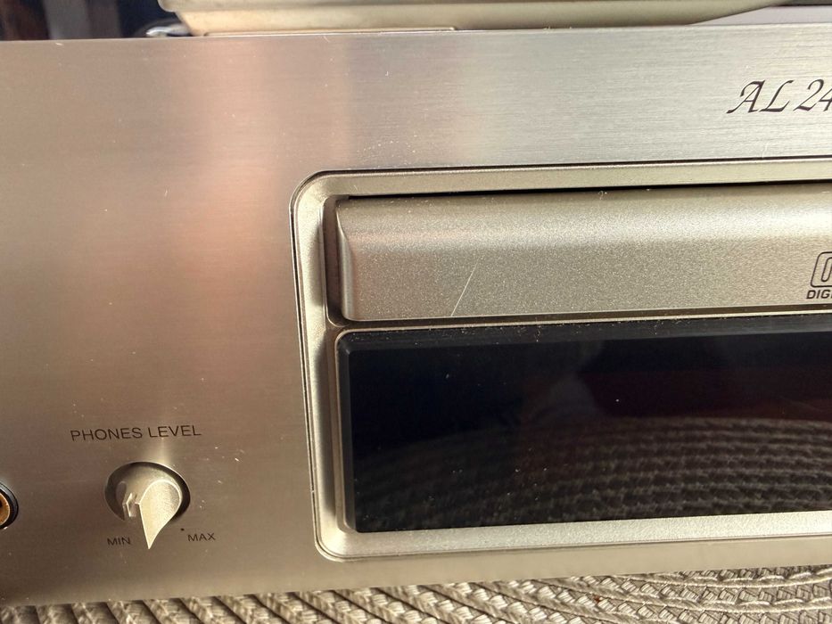 Odtwarzacz CD Denon DCD-700AE