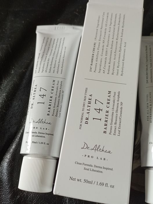Бар'єрний крем Dr.Althea 147 Barrier Cream 50mk та Відновлювальний крем з рератролом
Dr. Althea - 345 Relief Cream