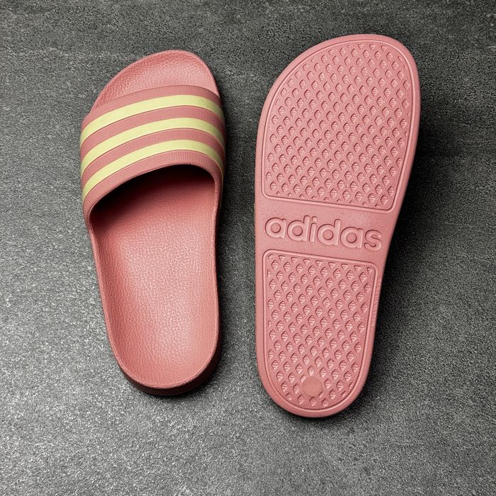 Тапочки шльопанці пантолети  адідас Adidas Adilette ОРИГІНАЛ 100%