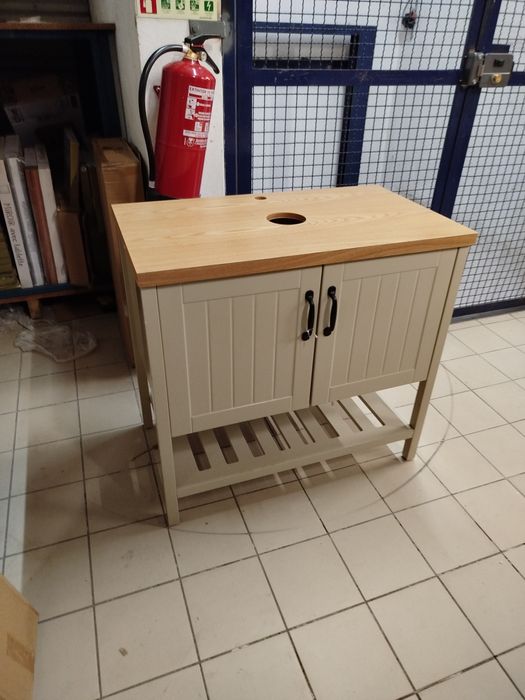 Móvel de WC para Lavatório