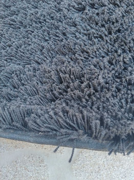 Carpete grande preta