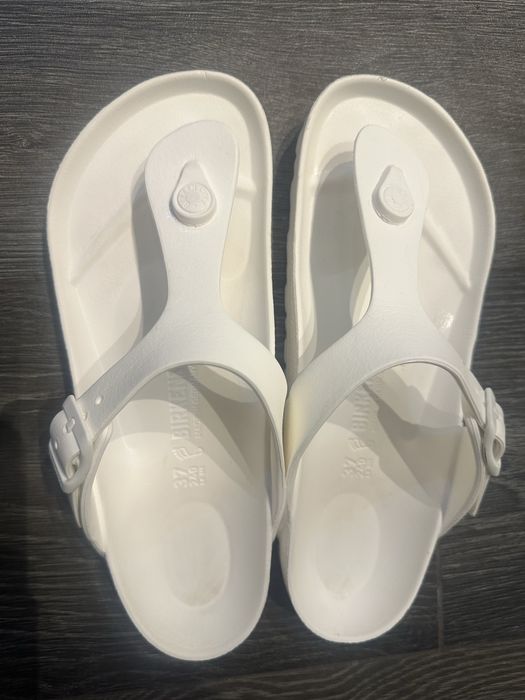 Birkenstock japonki biale