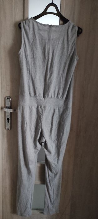 Kombinezon szary