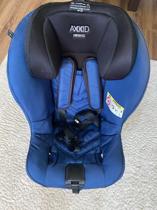 Fotelik bezwypadkowy Axkid Minikid 2.0