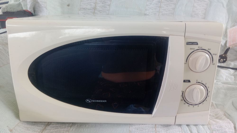 Microondas Schneider