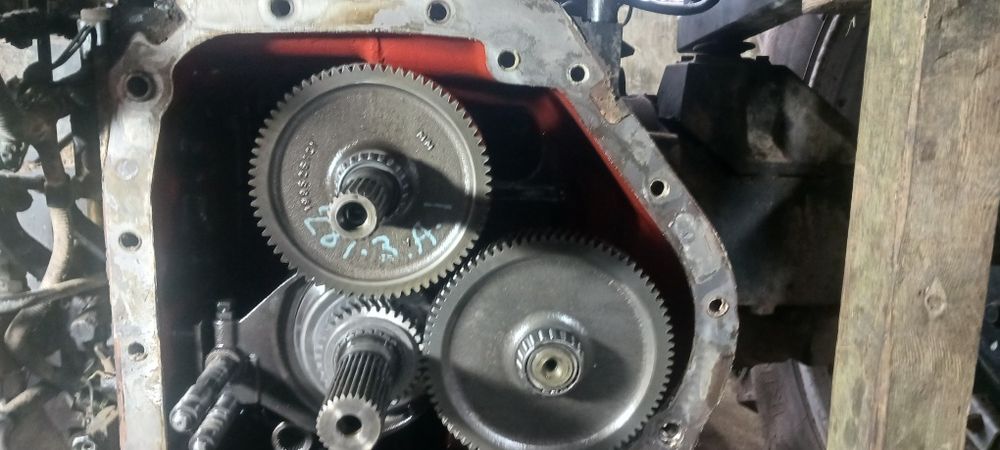 Mechanika,mechanik,naprawa  ciągniki,kombajny,maszyny rolnicze itp.