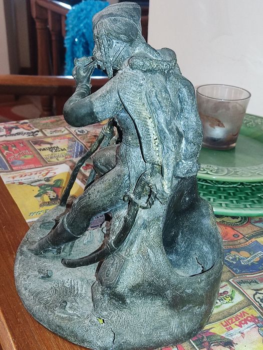 Estatueta de soldado napoleónico (peça única. sec. XIX))