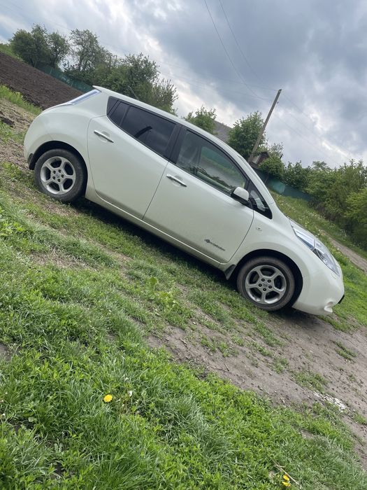 Nissan leaf 2012 Нісан ЛІф
