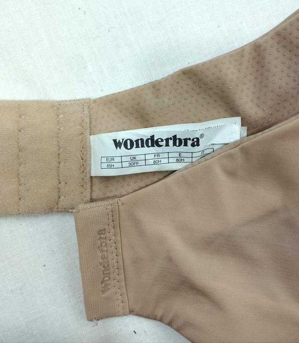 Ліф бюстгальтер без бретелей бежевий
Wonderbra