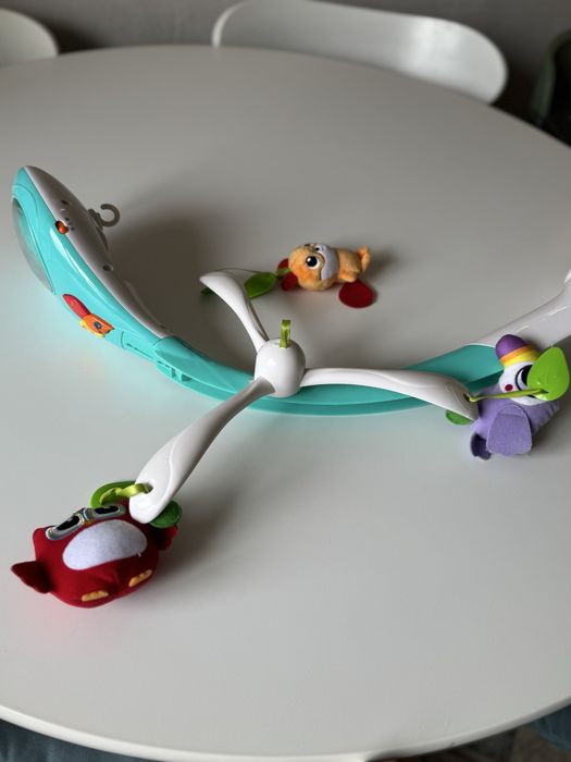 Мобіль Chicco на ліжечко музичний з проектором, стан нового