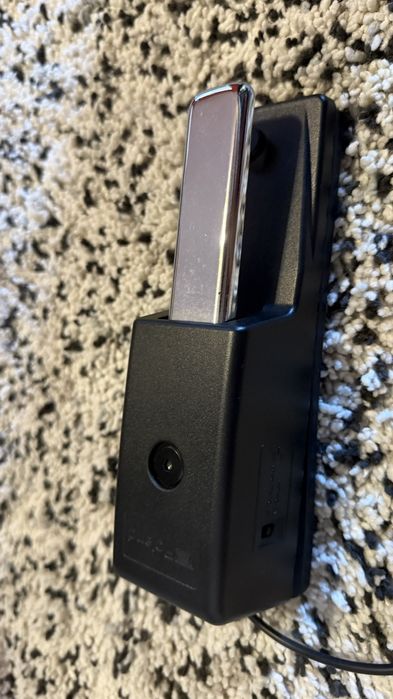 Vende-se piano YAMAHA E443