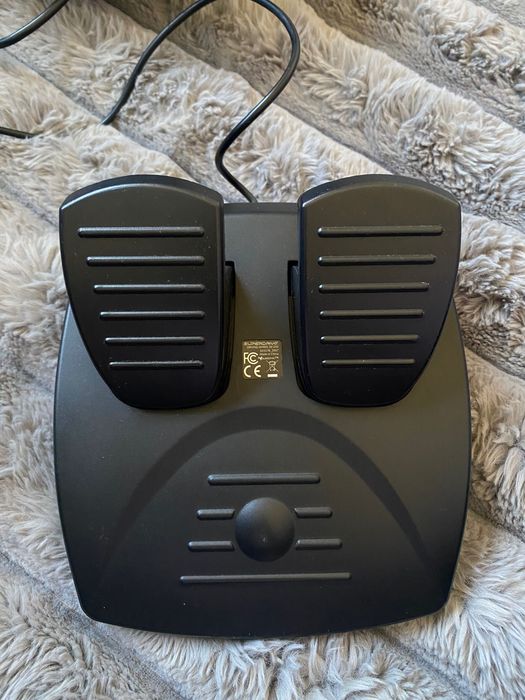 Volante gaming Subsonic Superdrive SV200 + pedais