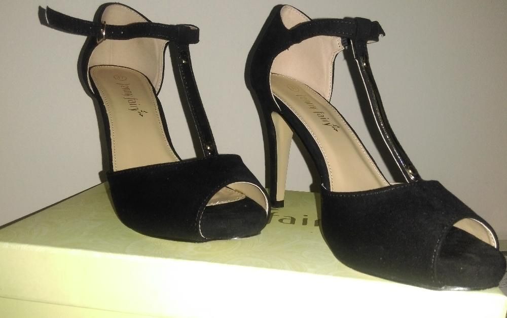 Czarne sandały szpilki CCC rozm. 37