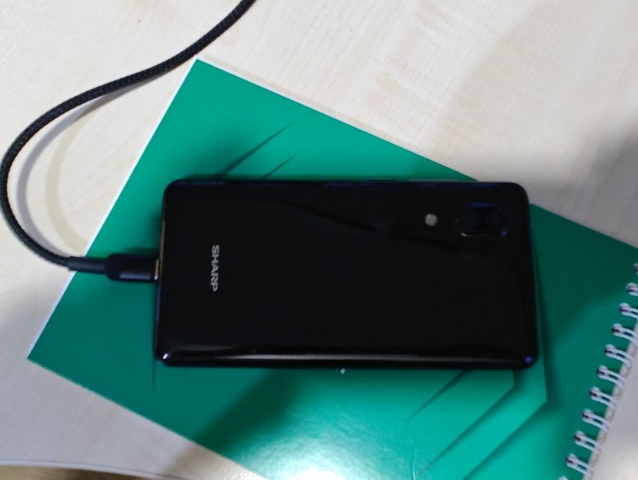 Смартфон Sharp Aquos s2  4/64  Global