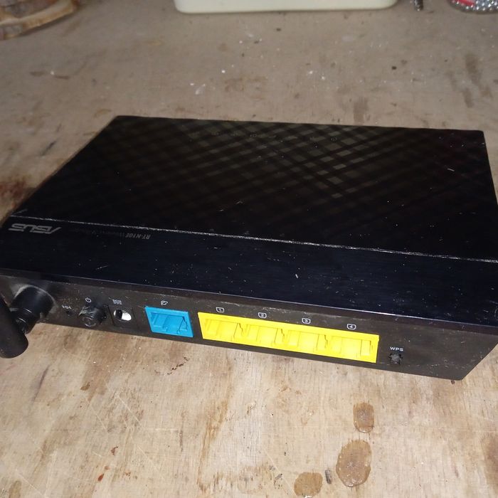 Router Asus RT-N10E