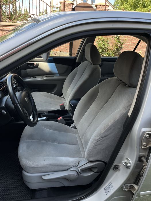 Продам авто Kia Magentis 2008 2.0 газ/бензин в хорошому стані.