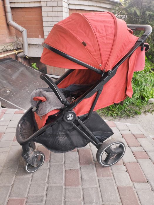 Прогулянкова коляска BabyZz