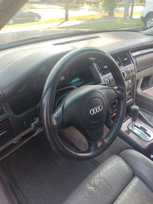 Своя Ауди А4, Audi A8, 4,2; газ/бензин.