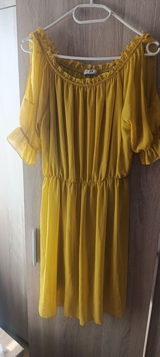 Elegancka sukienka rozmiar uniwersalny M/L
