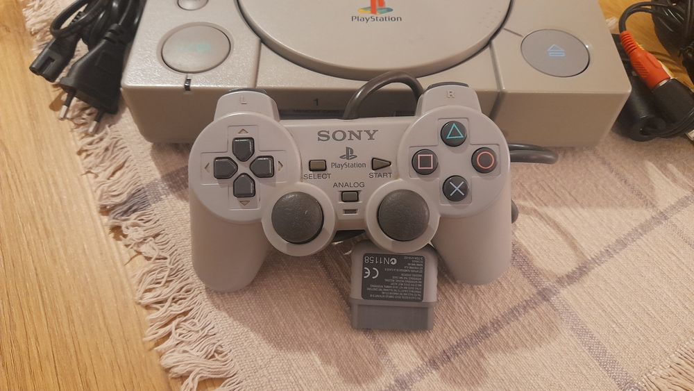 Pack Consola Sony PlayStation 1 Original + Acessórios