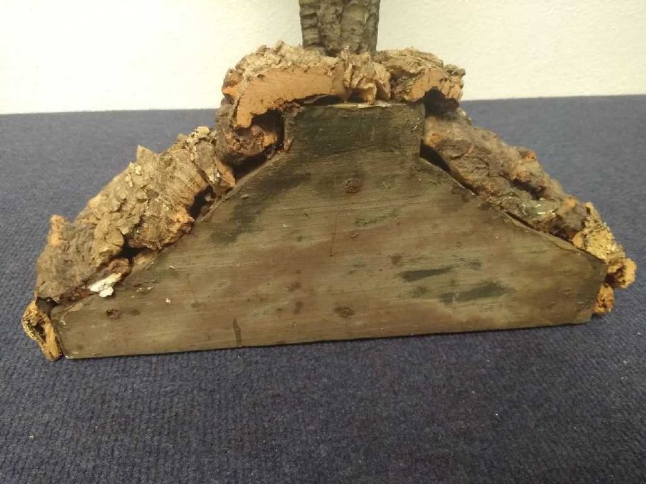 Antiga Cruz com Cristo em madeira talhado e policromado