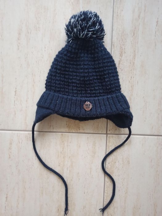 Zimowa czapka wiązana 44/46