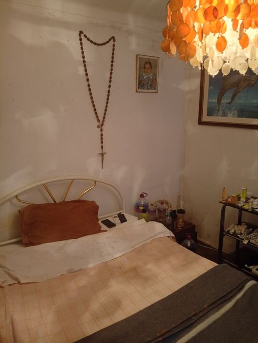 Mobília de casal em bom estado