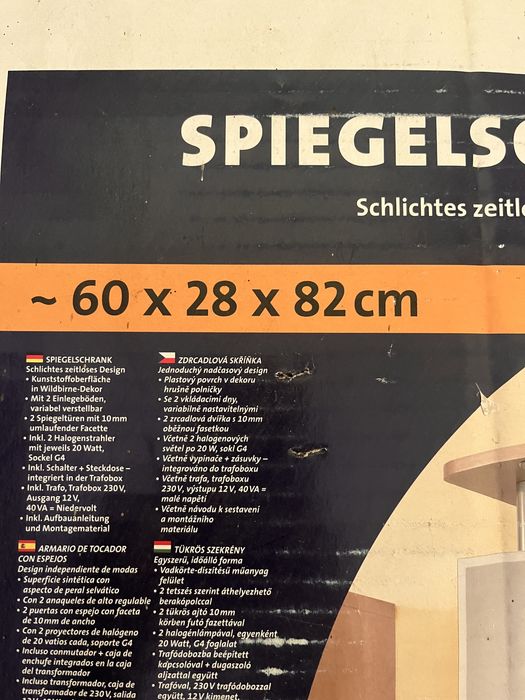 Szafka lazienkowa wiszonca