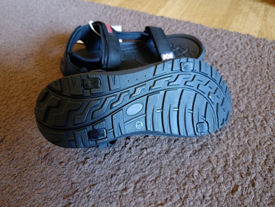 Nowe sandały Lee Cooper