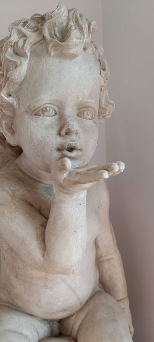 Duża Figurka aniołka