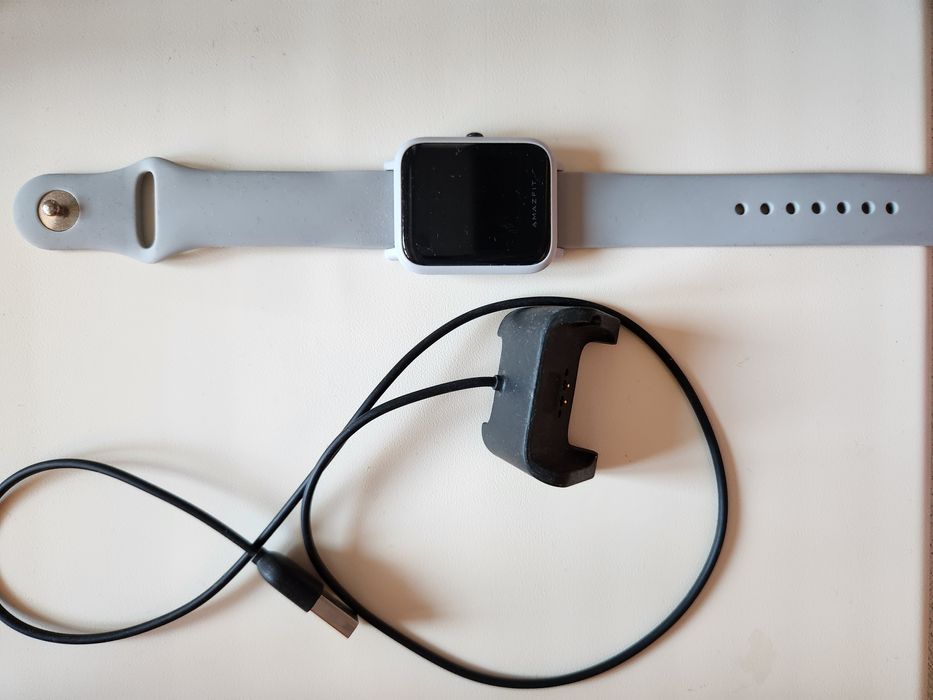 часы Amazfit Bip