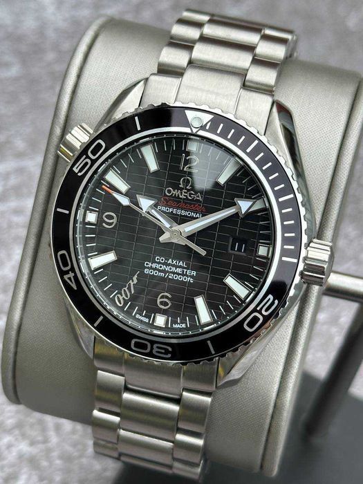 Швейцарские часы Omega Seamaster Professional 007 Black Premium