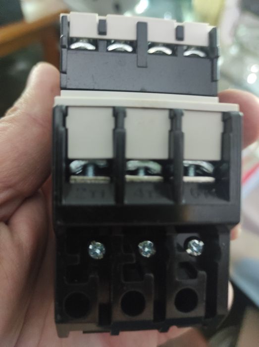Продам реле захисту