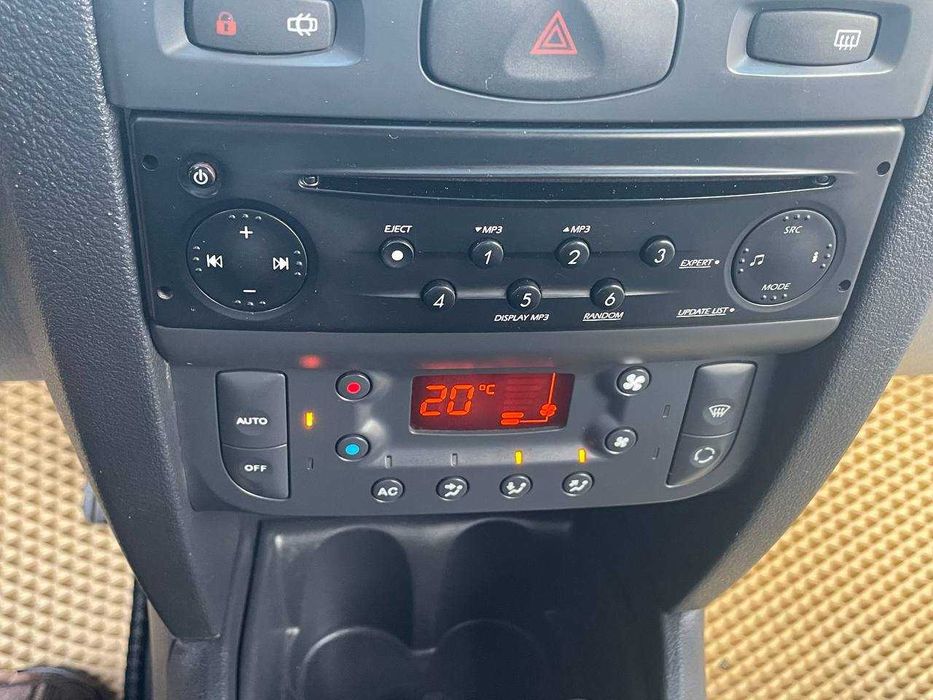 Авто Renaul Symbol (Clio), бензин, двигун 1.4, Випуск 2008 року