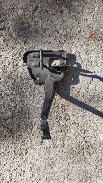 Fecho do Capô e Fecho da Frente em Fibra Audi A4 B5 8D 1994 a 2001 Original