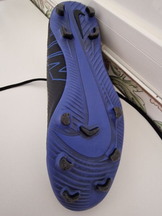 Chuteiras para Relvado Sintético