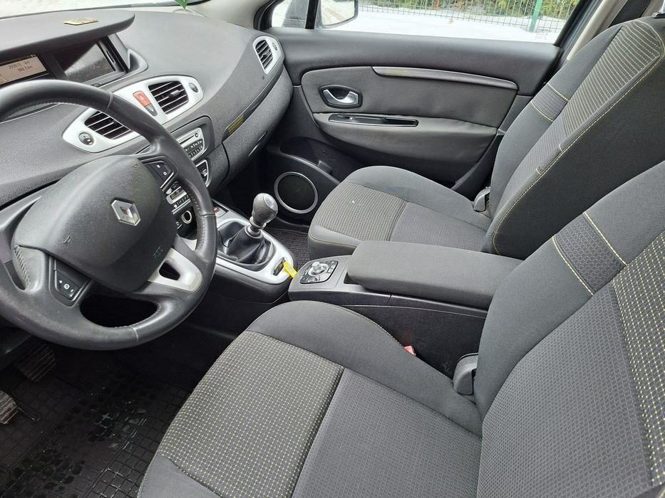 Renault Grand Scenic 1.9 diesel 7 osobowy ważne opłaty