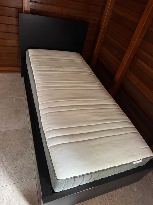 Cama solteiro com Colchão