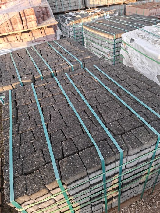 Kostka brukowa Obrzeża chodnikowe Palisady