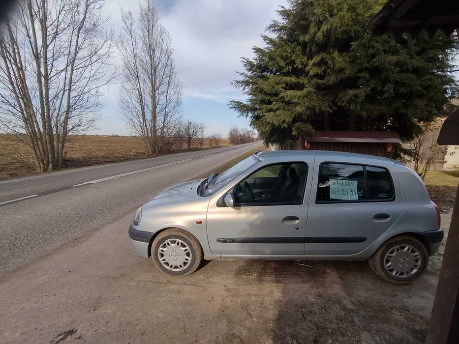 Renault Clio 1.4 Benzyna