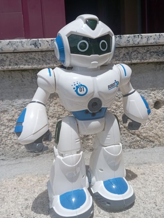 Robô Interativo c Comando