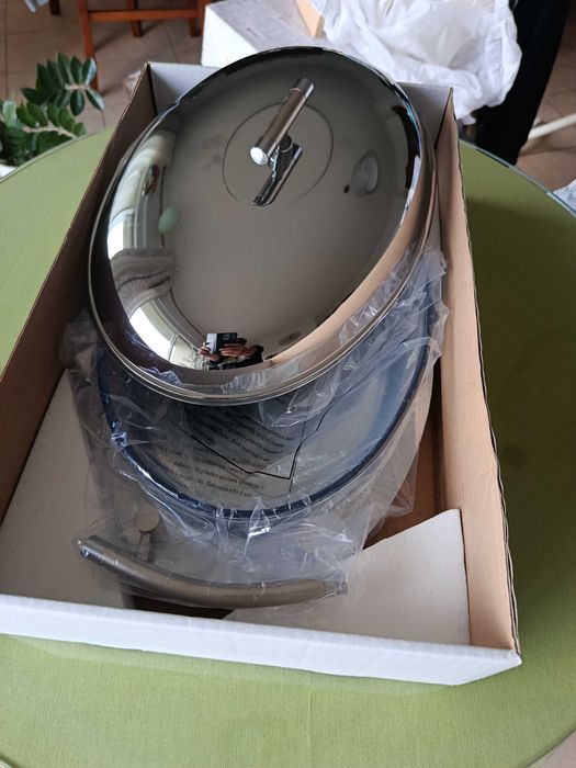 Assadeira oval com tampa e pegas em INOX - Regent INOX