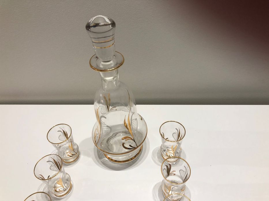 Conjunto garrafa e copos