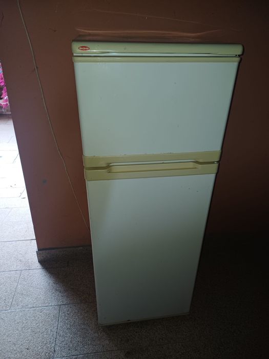 frigorífico a funcionar