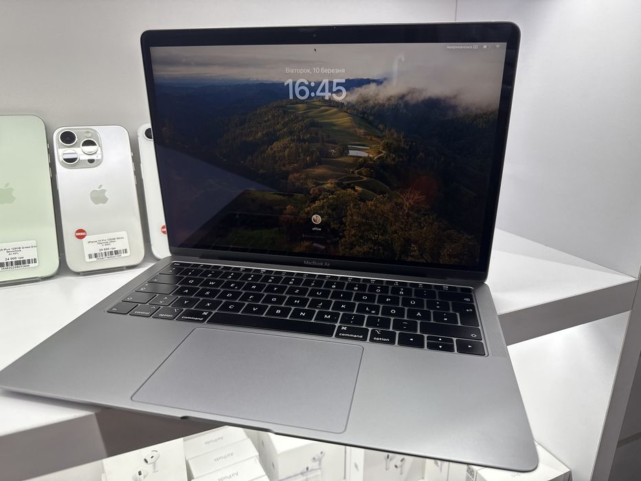 Macbook Air 2018 i5 8/128Gb Space Gray