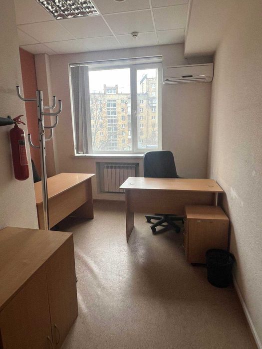 Оренда офісу 1500 м2., фасад, з меблями, Печерськ, метро Звіринецька