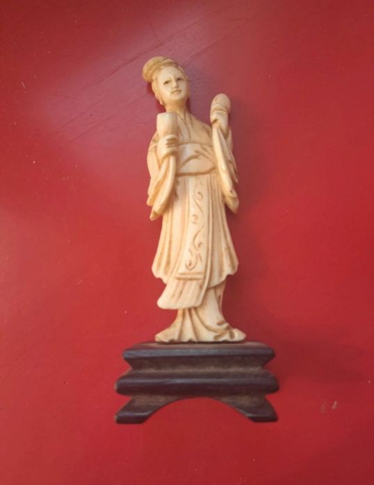 Imagem oriental de deusa okimono trabalhada