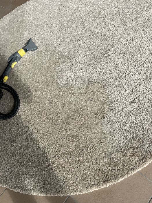 Czyszczenie tapicerki meblowej i samochodowej pranie  dywanów