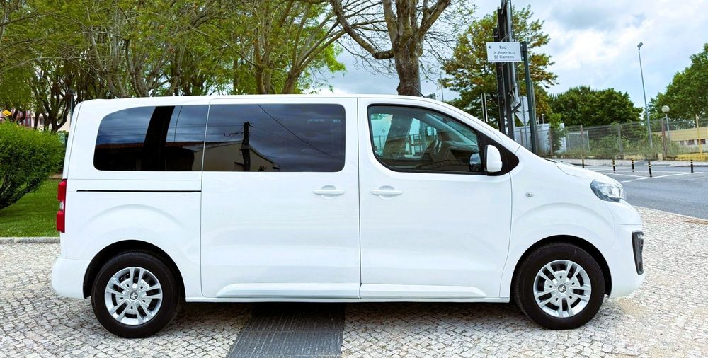 Peugeot Traveller 1.6 BlueHDi L1H1 Compact